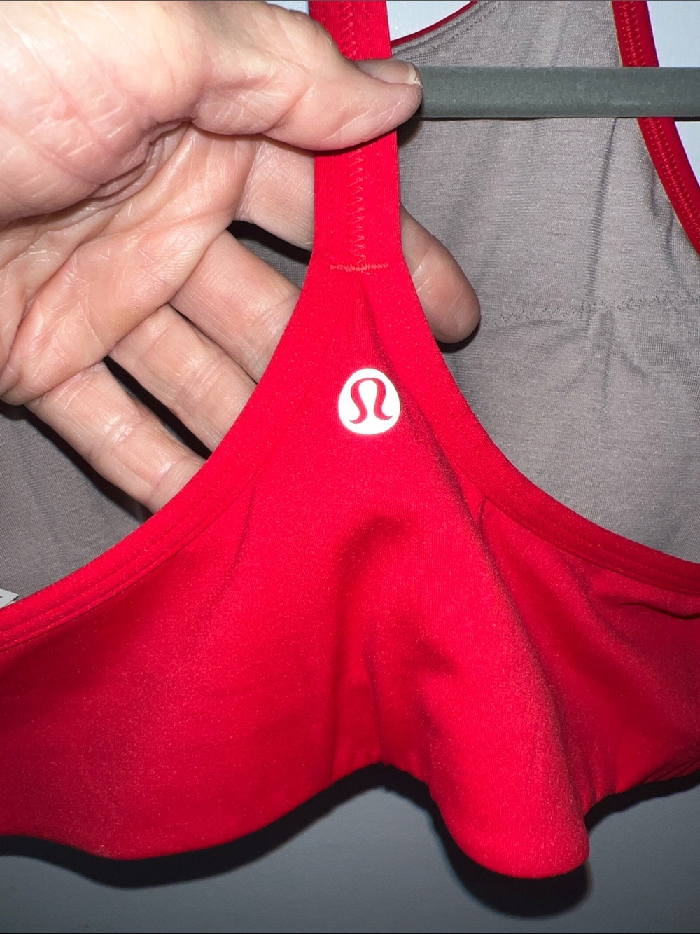lululemon athletica Flow Y Wrap-Front High-Neck Bra, True Red B/C cup Sz 12, NWT - Picture 4 of 12